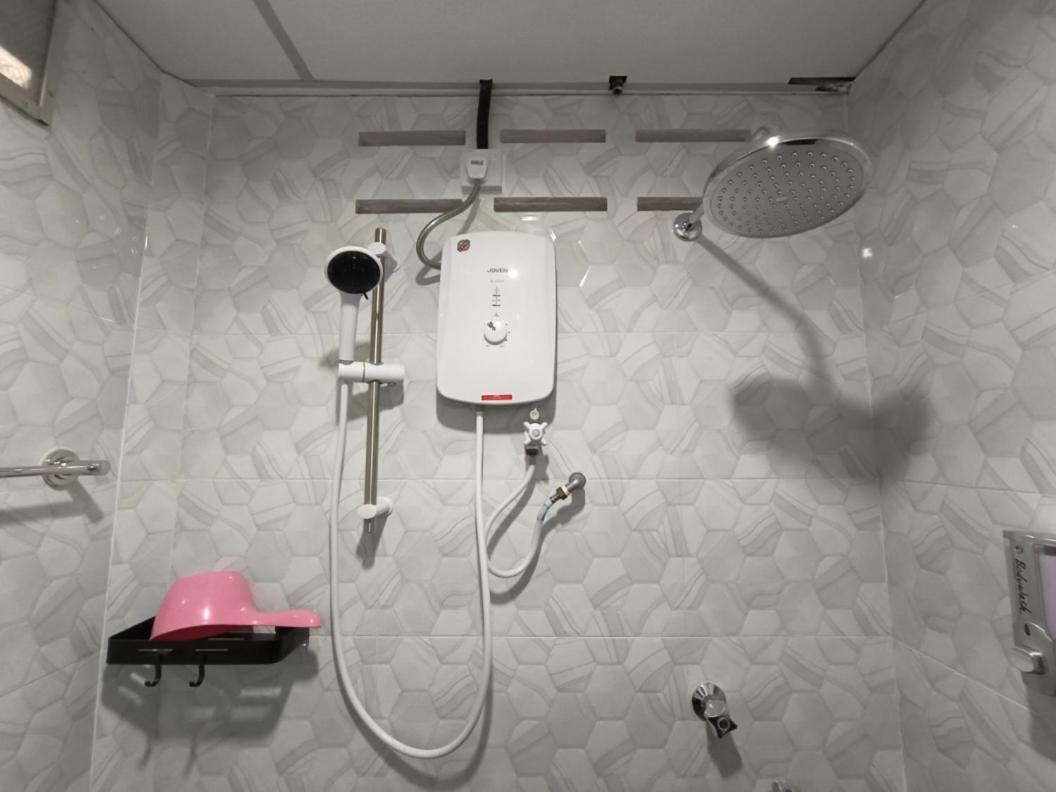 Roomstay Nimaza Bilik 1 Маранг Екстериор снимка
