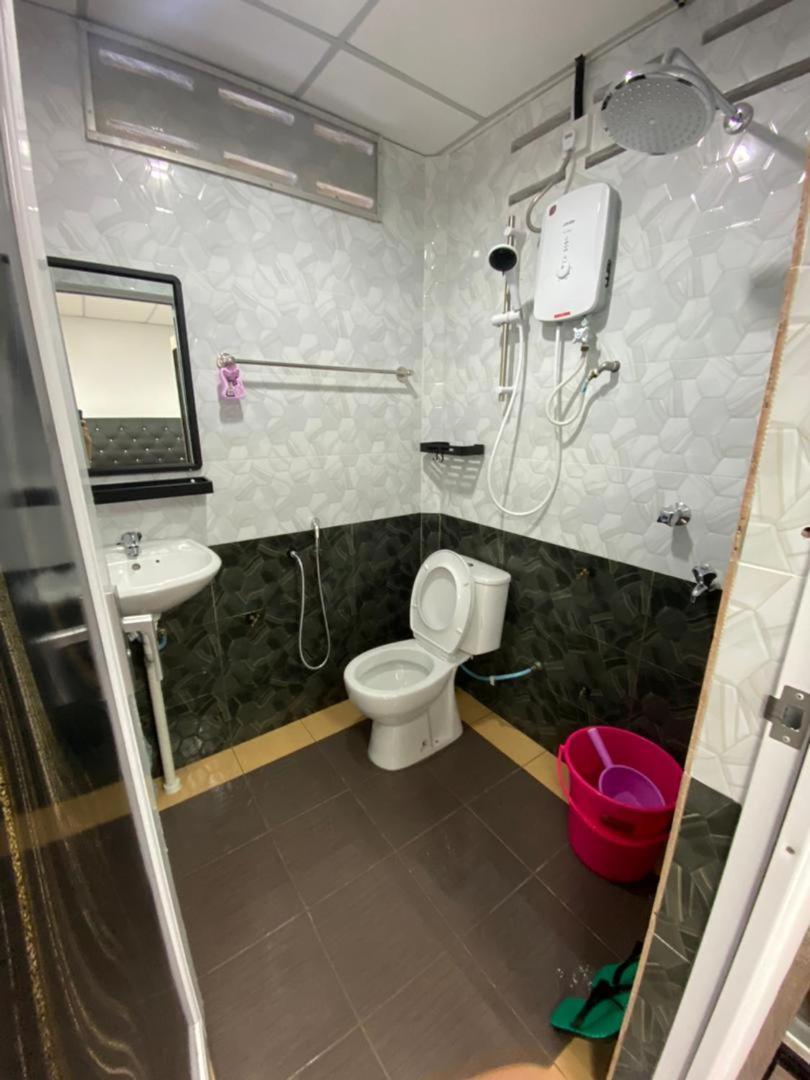 Roomstay Nimaza Bilik 1 Маранг Екстериор снимка