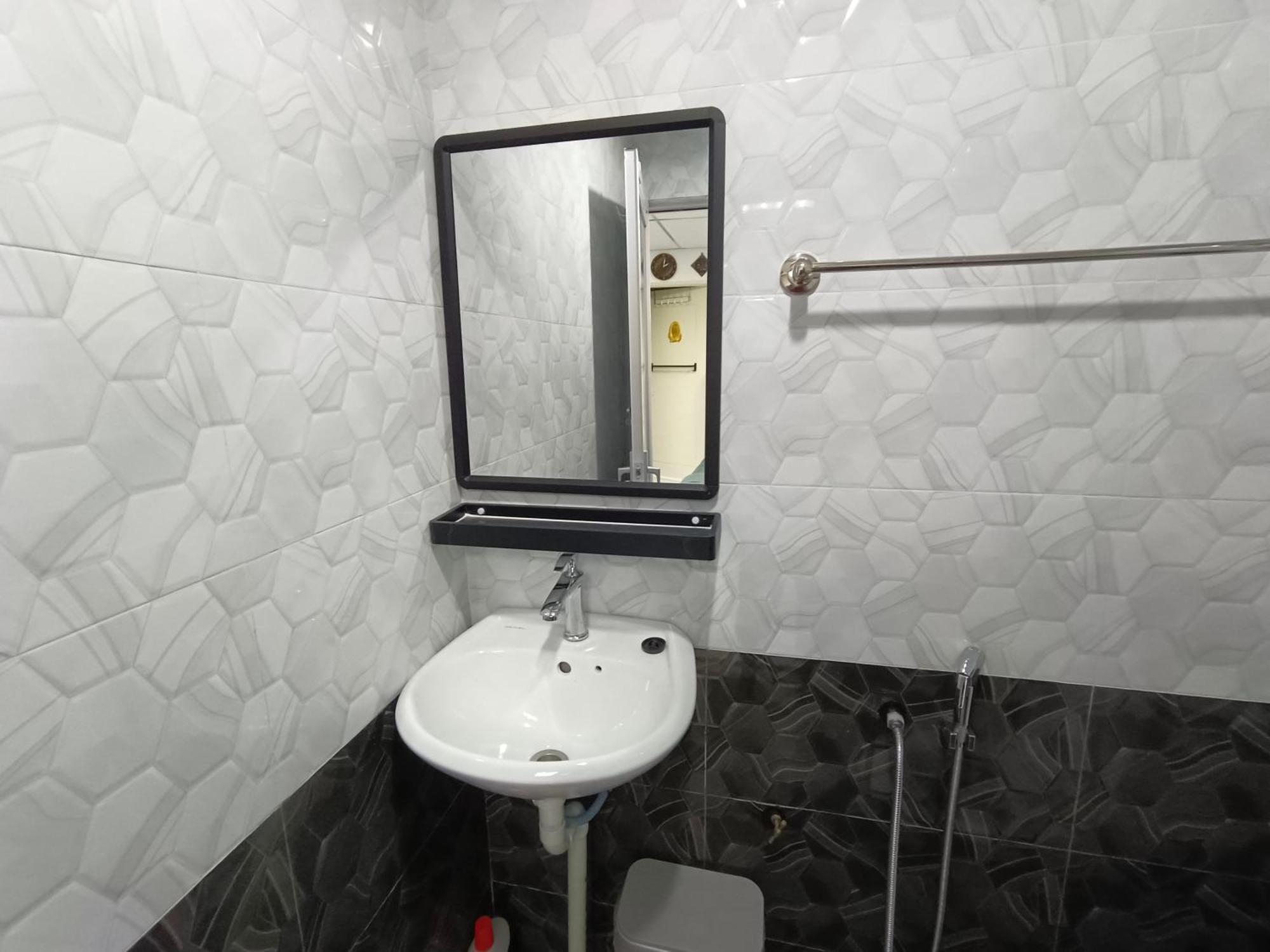 Roomstay Nimaza Bilik 1 Маранг Екстериор снимка